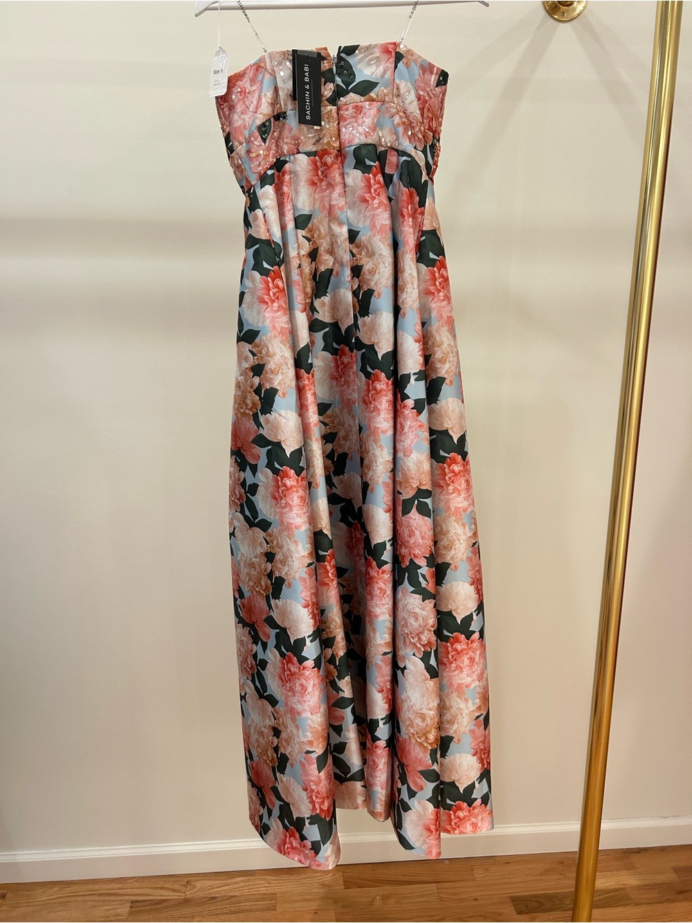 Sachin & Babi - Giovanna Gown - Picture 2 of 3